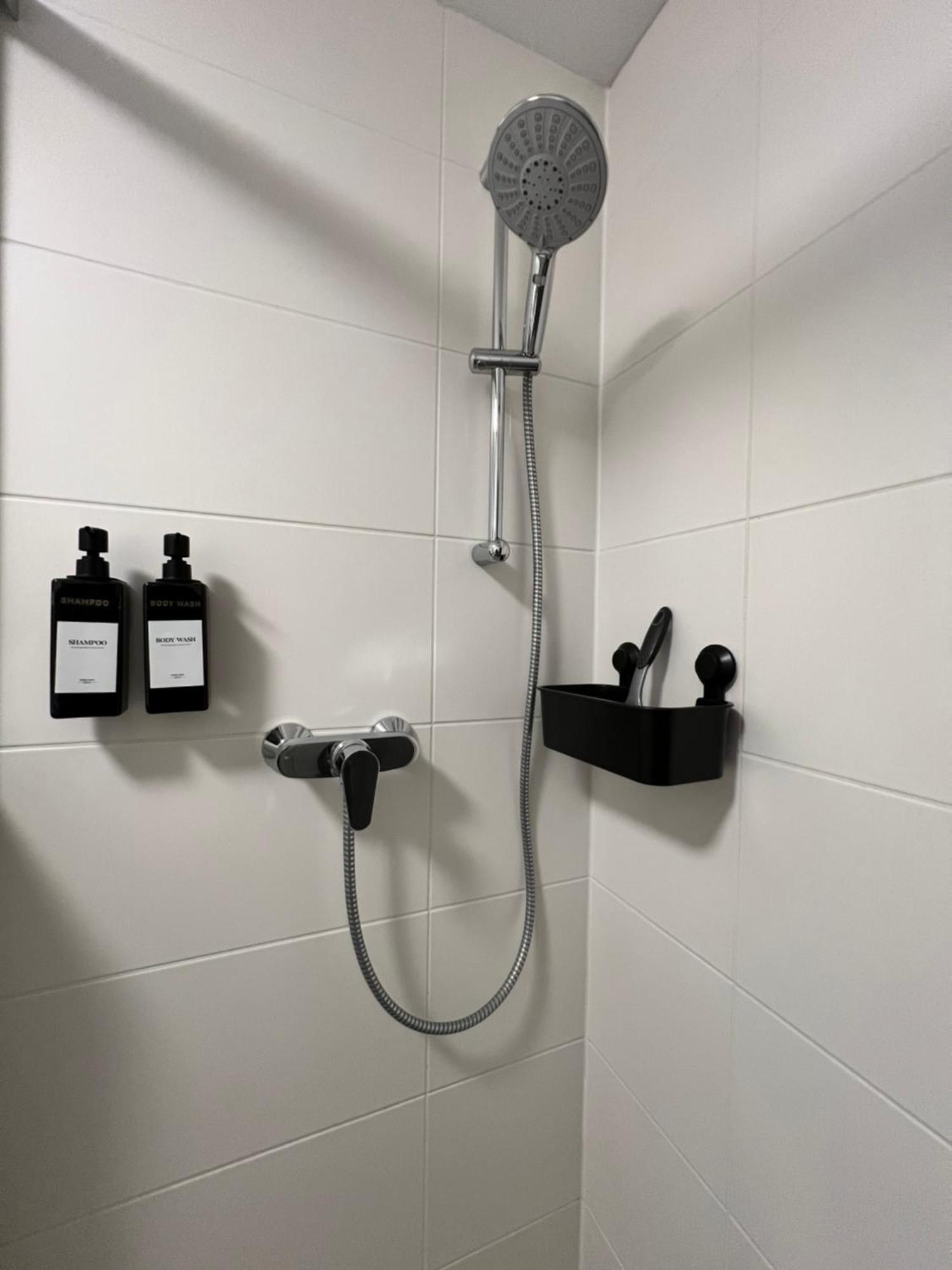 Moderne Wohnung Naehe Hbf-Lift-Tiefgarage-Contactless Check-In Hannover Exteriör bild