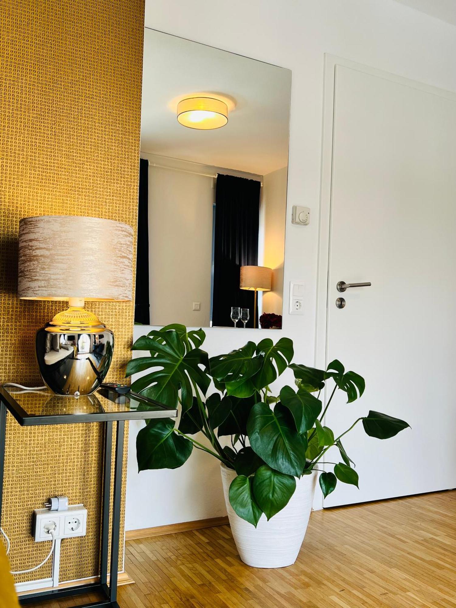 Moderne Wohnung Naehe Hbf-Lift-Tiefgarage-Contactless Check-In Hannover Exteriör bild